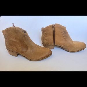 EUC Lucky Brand Barstyn Bootie Size 7 1/2